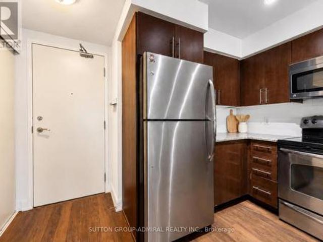 Condo for sale in Toronto—St. Paul's, Toronto