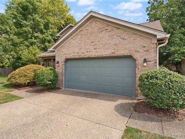 House for sale in Jeffersonville, Indiana