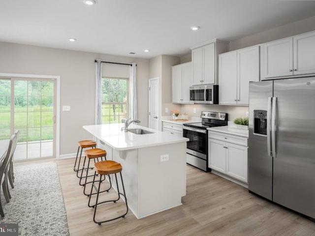 Townhouse for sale in Kearneysville, West Virginia
