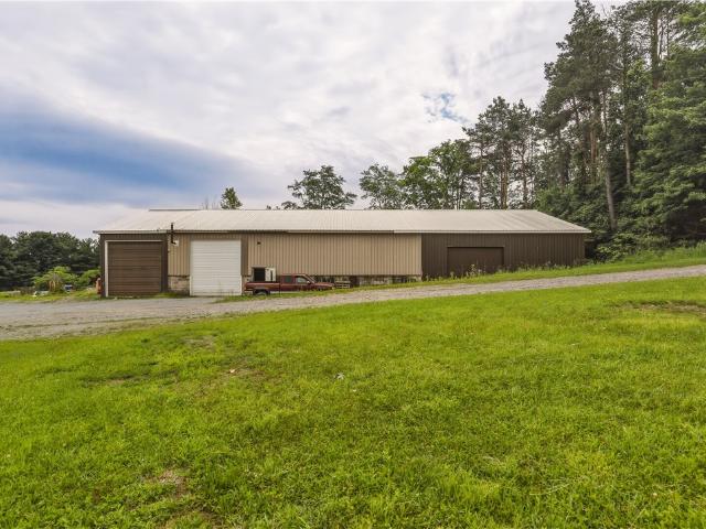 House for sale in Acme, Pennsylvania