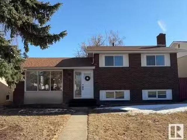 House for sale in Wedgewood, Alberta