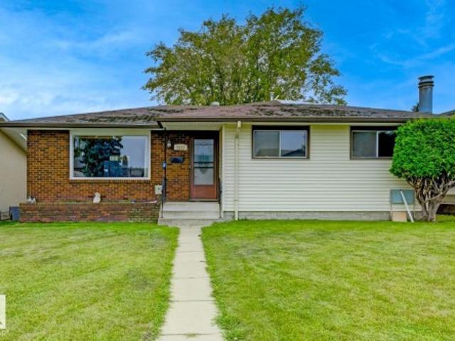 House for sale in Wedgewood, Alberta