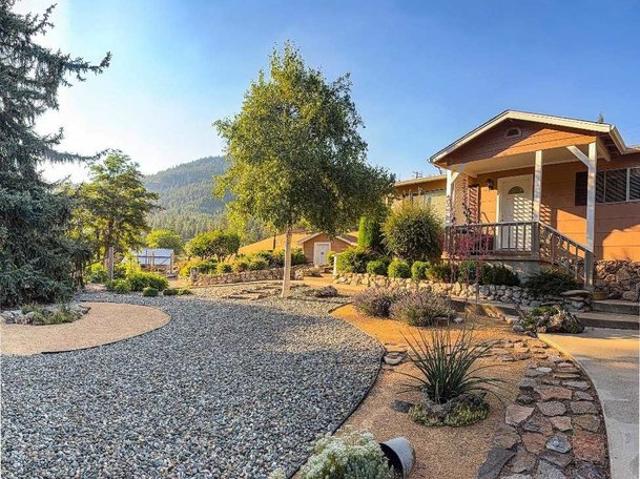 House for sale in Yreka, Siskiyou County