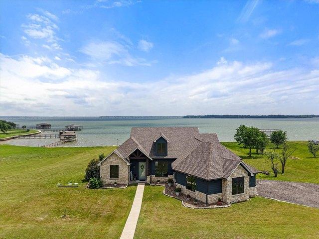House for sale in Navarro, Texas