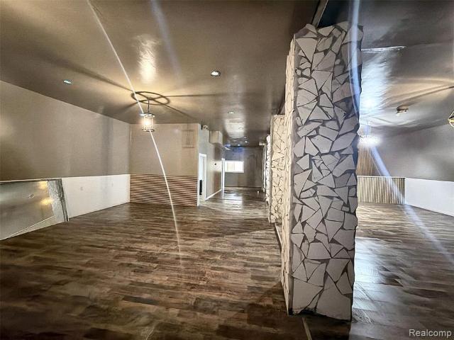 Commercial for sale in Jamieson, Detroit