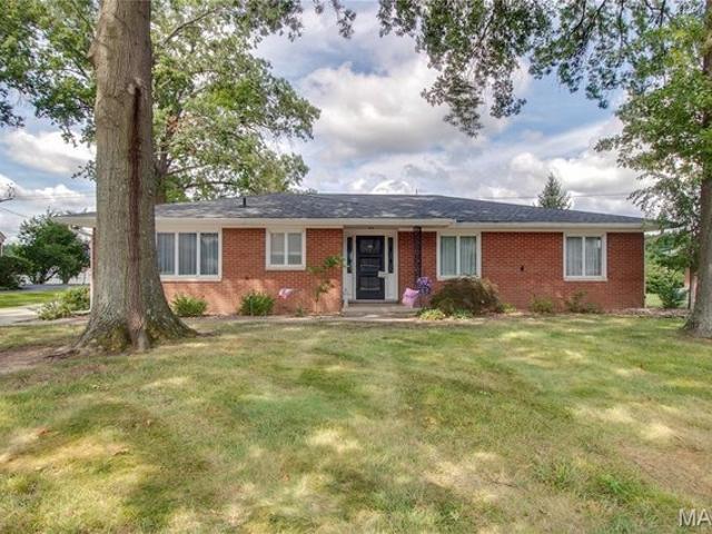 House for sale in Godfrey, Illinois