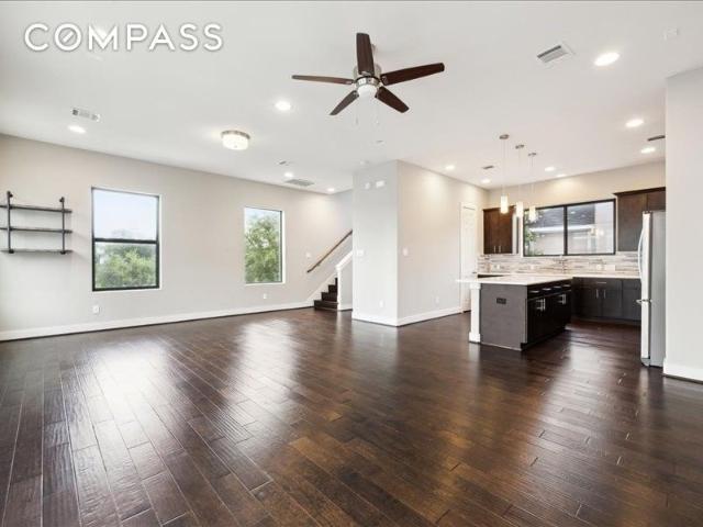 Townhouse for sale in Houston Townhouse for sale in Houston