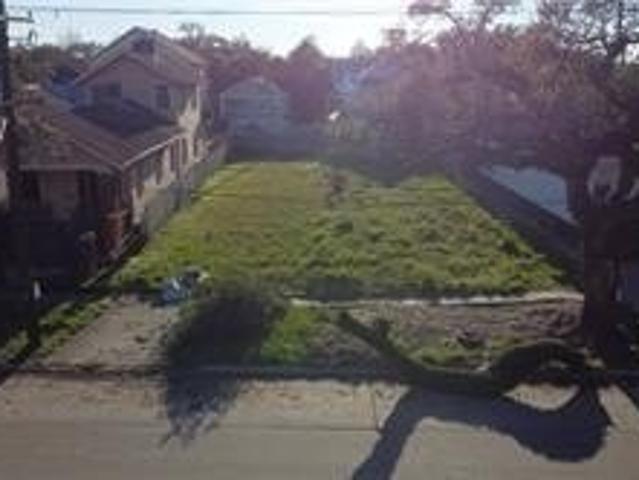 Land for sale in New Orleans, Louisiana