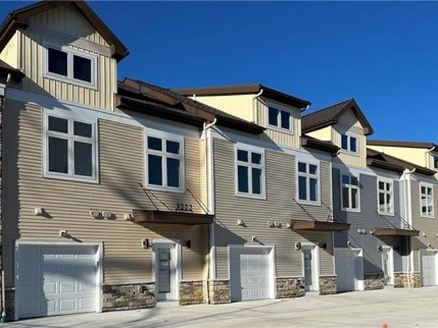 Townhouse for sale in Shaker Heights, Ohio