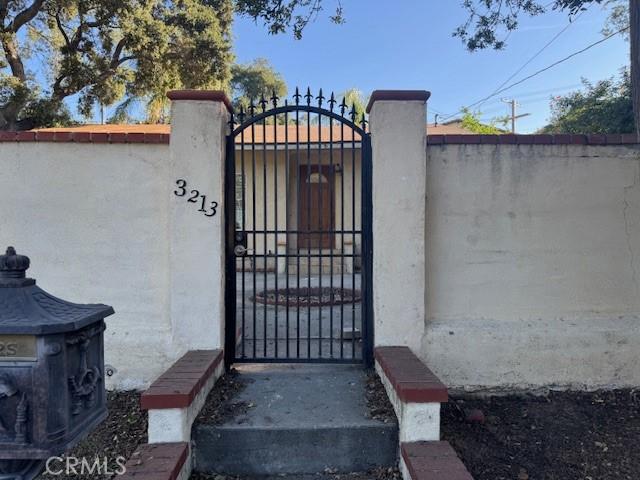 Land for sale in Glendale, California