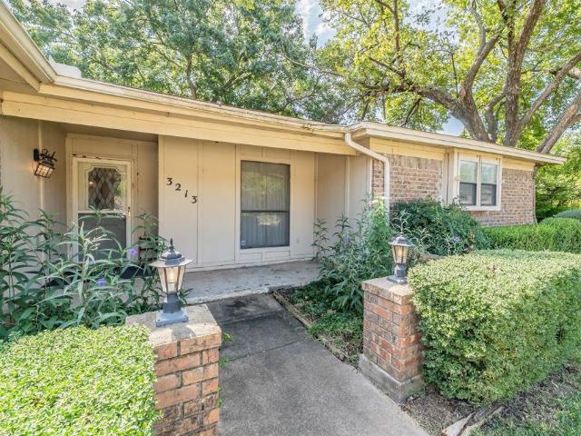 House for sale in Bedford, Tarrant County