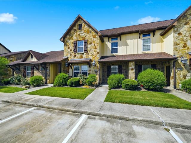 Townhouse for sale in The Barracks Townhomes, College Station