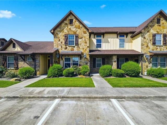 Townhouse for sale in The Barracks Townhomes, College Station