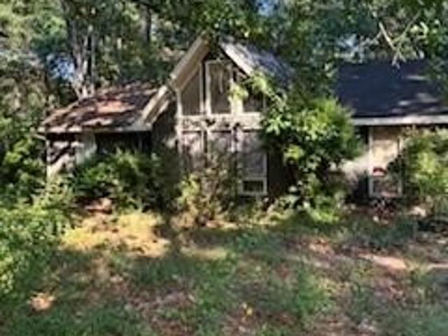 House for sale in Lilburn, Georgia