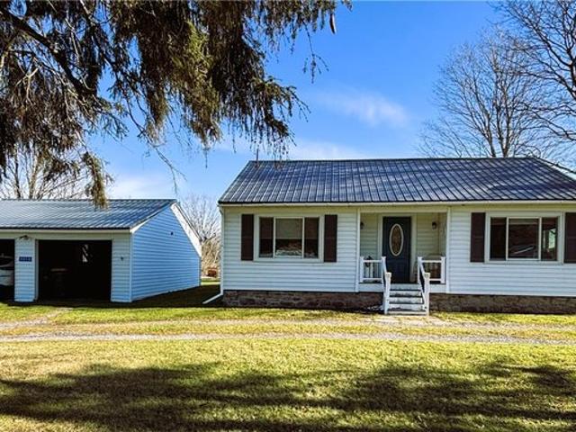 House for sale in Oneida, New York