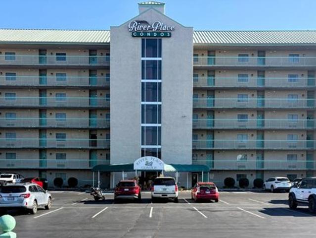 Condo for sale in Pigeon Forge, East Tennessee