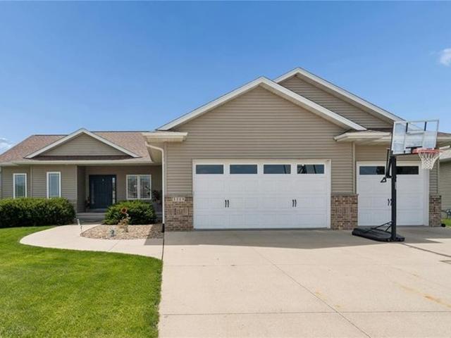House for sale in Linn, Iowa