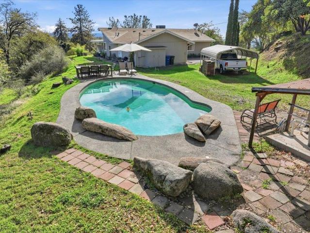 House for sale in North Fork, California