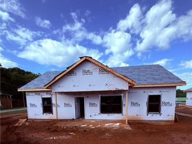 House for sale in Lanett, Alabama