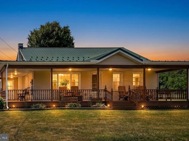 House for sale in Pine Grove, Pennsylvania