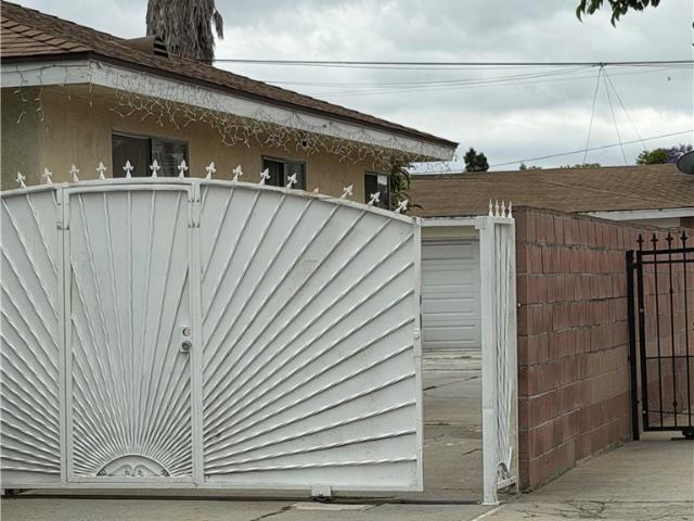 House for sale in Inglewood, California