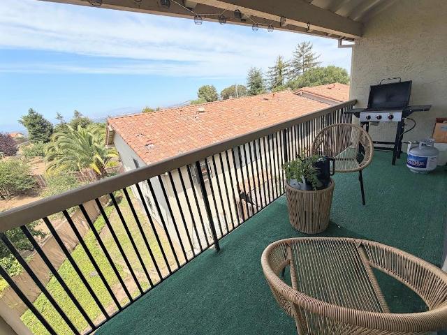 Townhouse for sale in Hayward, Alameda County