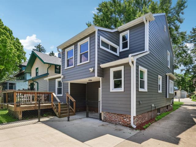 House for sale in Des Moines, Iowa