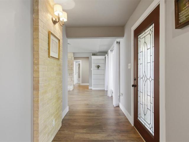 House for sale in Farmers Branch, Texas