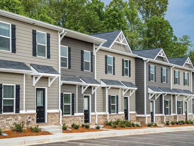 Townhouse for sale in Opelika, Alabama