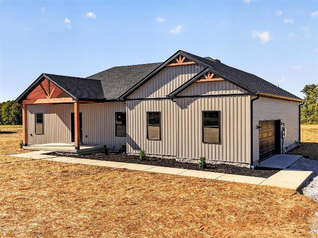 House for sale in Auburn, Logan County