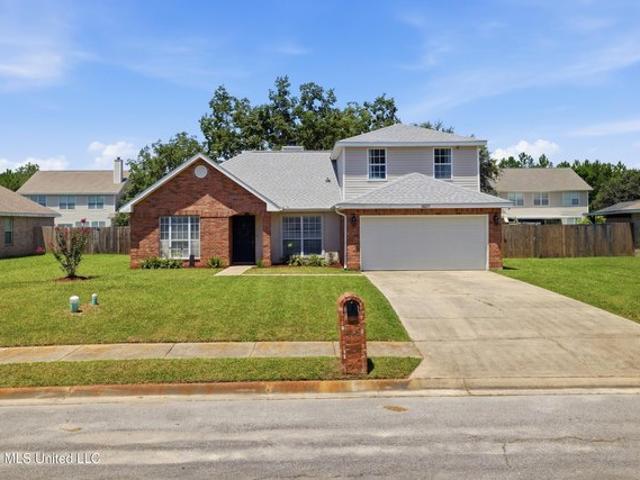 House for sale in Ocean Springs, Mississippi