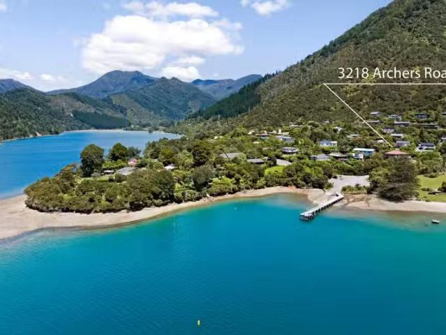 House for sale in Marlborough