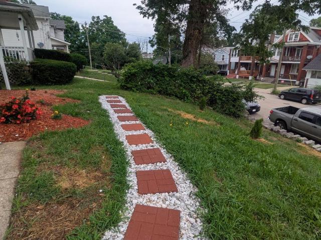 House for sale in Walnut Hills, Roselawn