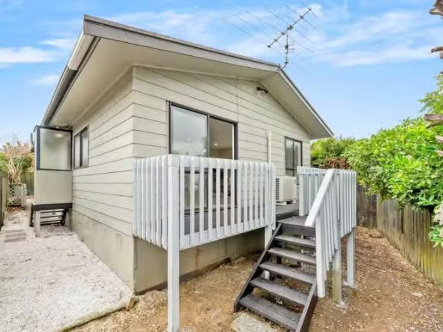 House for sale in Oratia, Oroua County