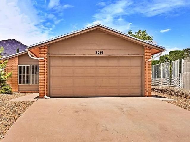 House for sale in El Paso, El Paso County