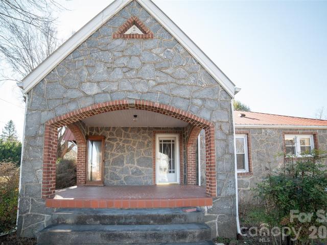 House for sale in Drexel, North Carolina