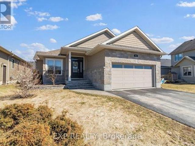 House for sale in Brockville, Ontario