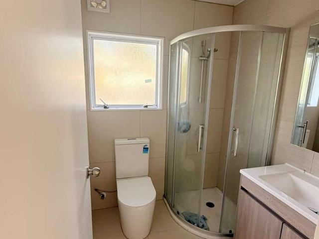 House for rent in Paremoremo