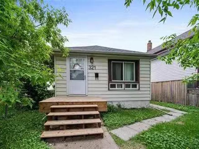 House for sale in East St. Paul, Manitoba
