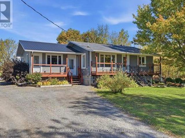 House for sale in Champlain, Eastern Ontario