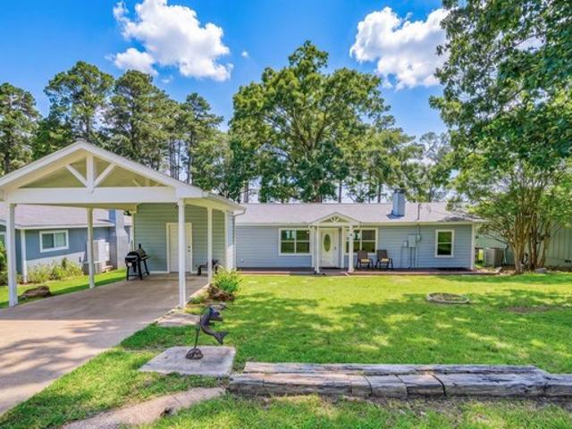 House for sale in Avinger, Texas