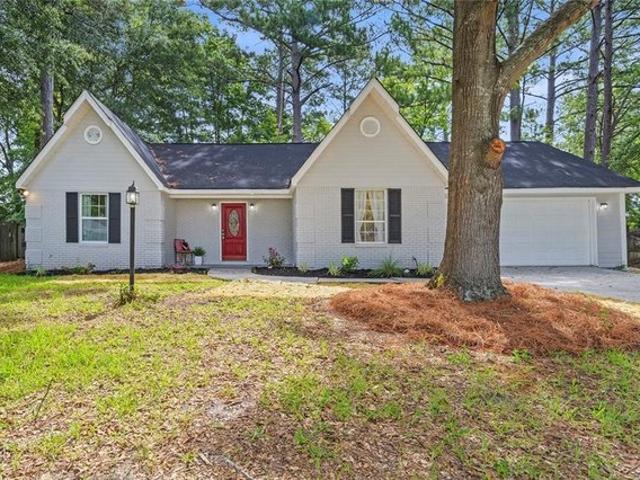 House for sale in Bonaire, Georgia