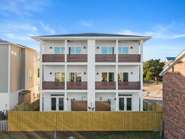 Townhouse for sale in Kure Beach