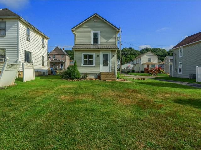 House for sale in Ellwood City, Pennsylvania