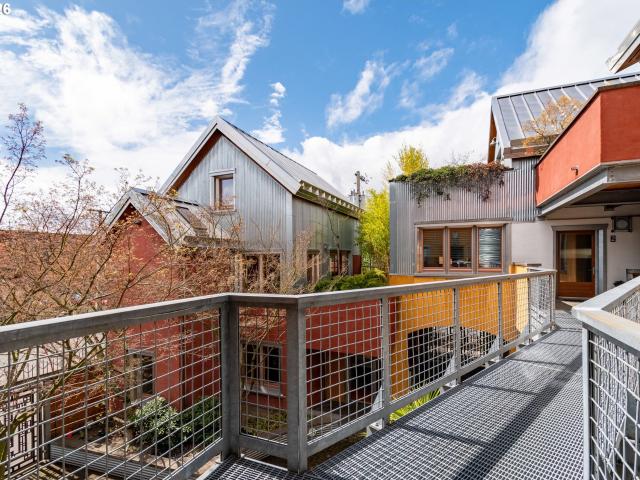 Condo for sale in Oregonia