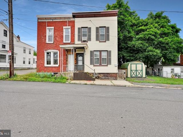 Townhouse for sale in Pottsville, Pennsylvania