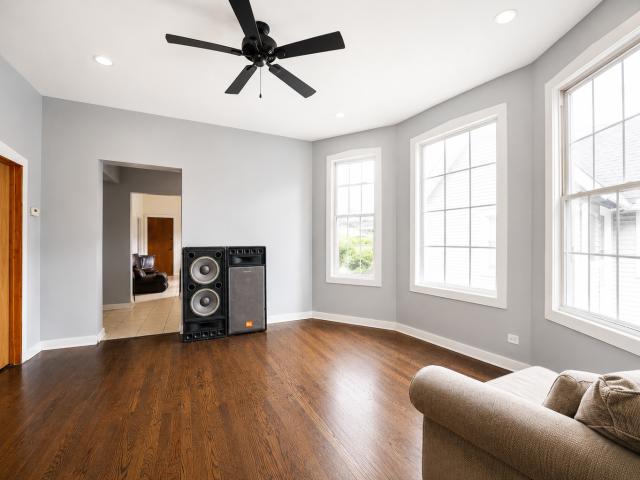 House for sale in Chicago Park, Illinois
