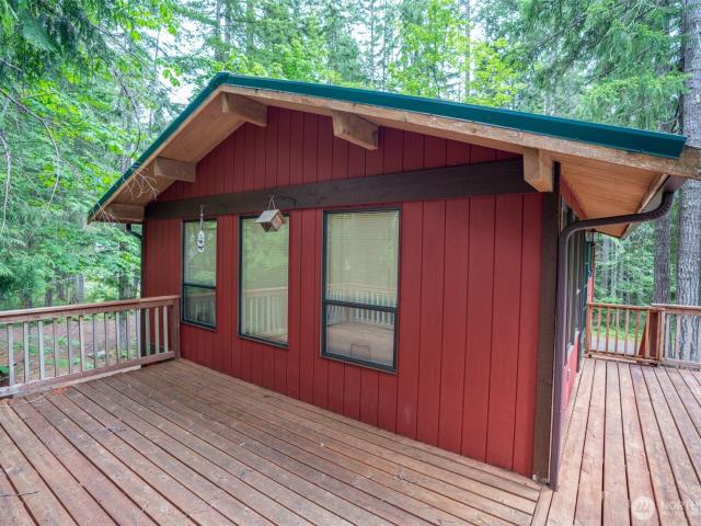 House for sale in Hoodsport, Washington