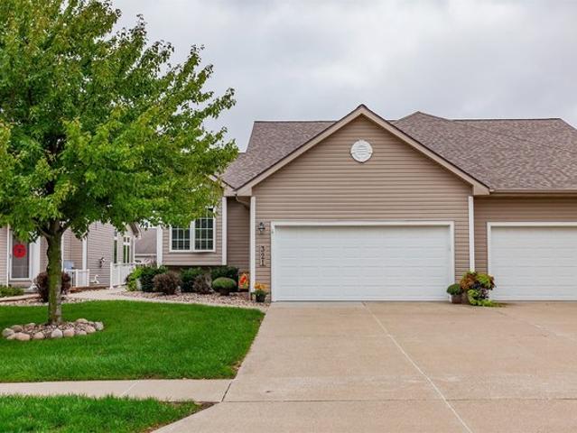 Townhouse for sale in The Villas at Briarwood Heights, Ankeny