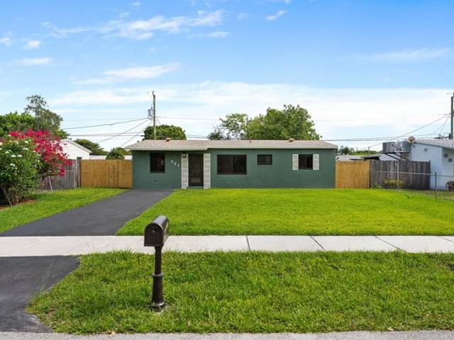 House for sale in Oakland Park, Florida